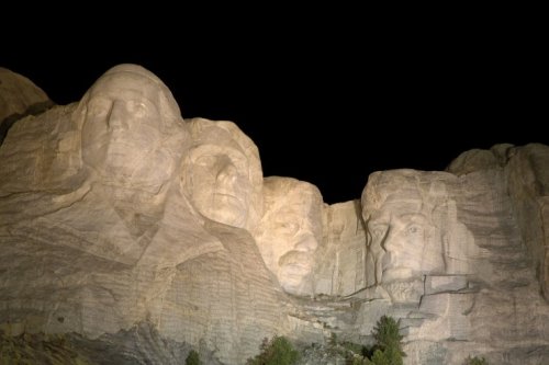 ... >Rushmore Mount