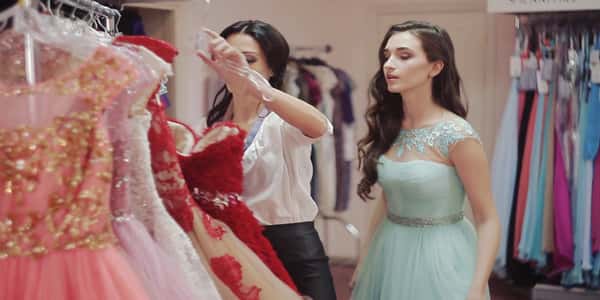 فساتين سهرة