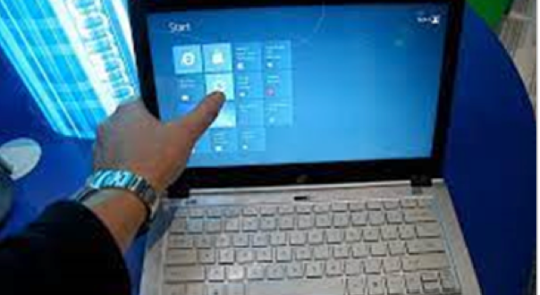 كمبيوتر محمول